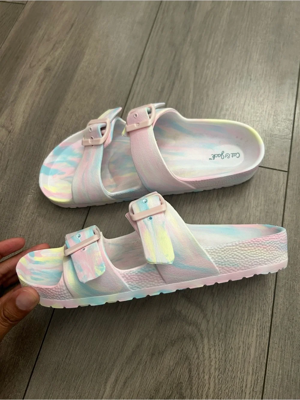 Cat & Jack Kids' Noa Sandals featuring a pastel tie-dye pattern - Size: 2 youth